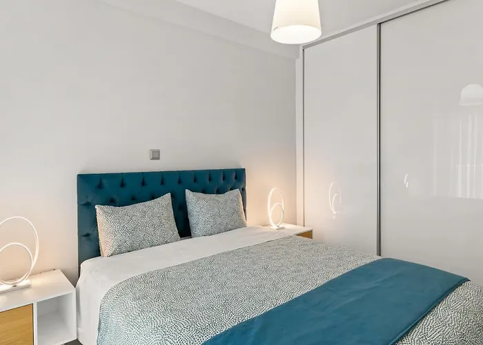 Billymare Central Glyfada Apartment