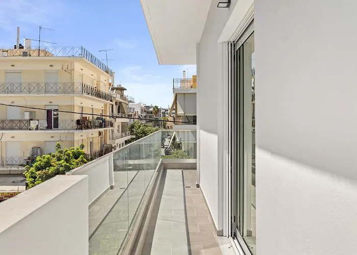 Billymare Central Glyfada Apartment