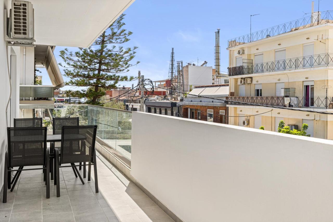 Billymare Glyfada Apartment